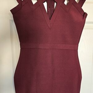 Elegant Burgundy Sleeveless V-neck Strappy Bodycon Dress